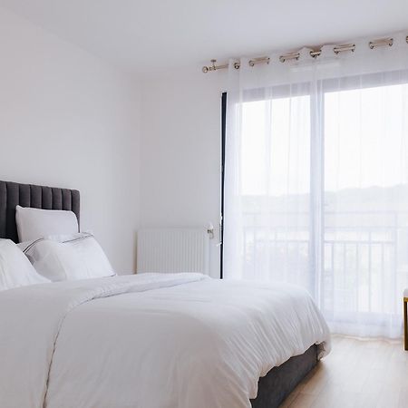 Appartement Luxueux, Neuf & Equipe A Versailles, Saint-Cyr-lʼÉcole Exteriér fotografie